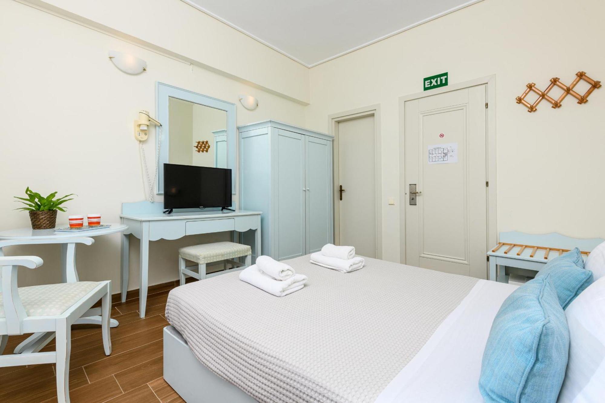 Hotel Timoleon Liménas Eksteriør bilde