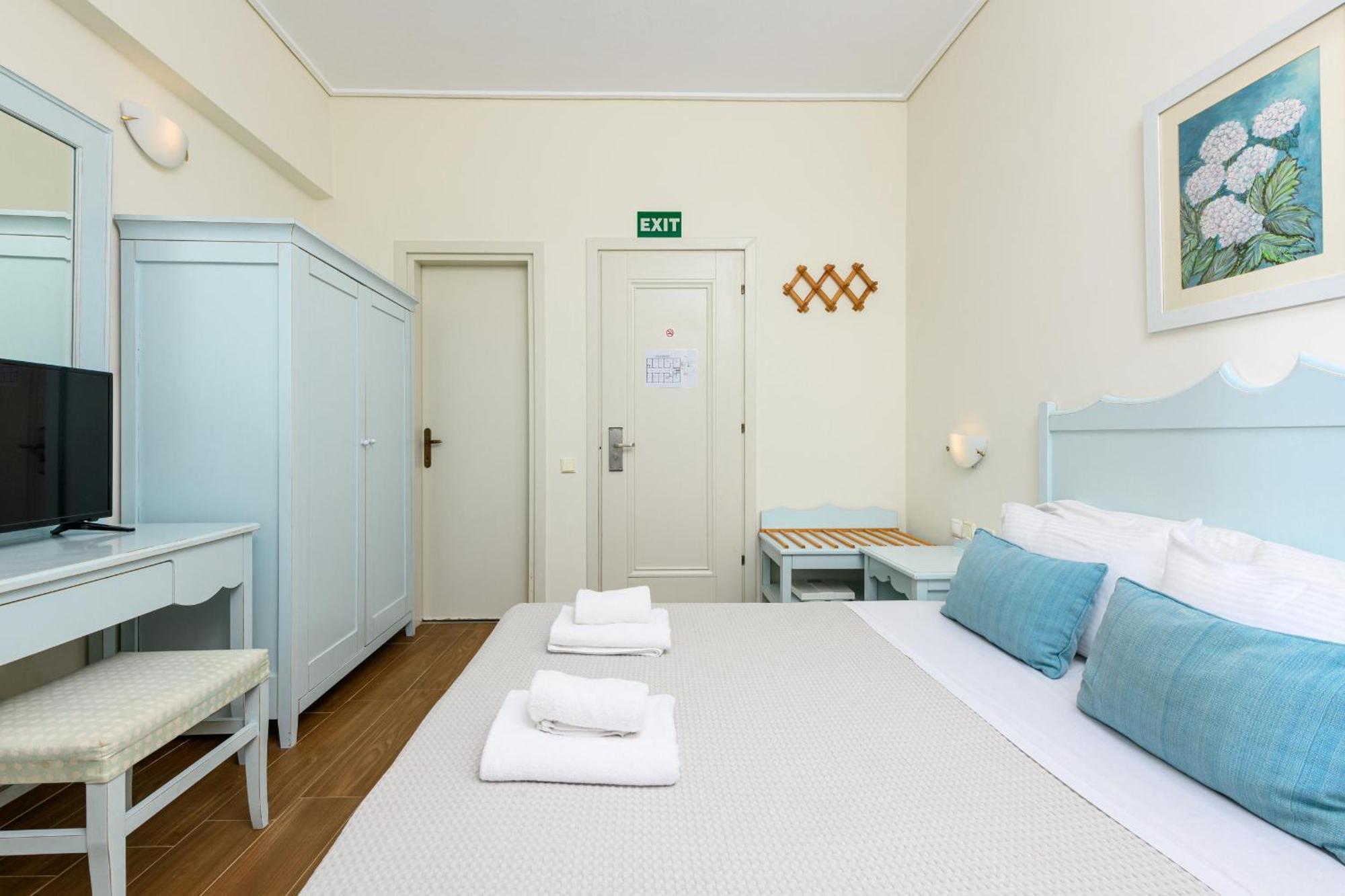 Hotel Timoleon Liménas Eksteriør bilde