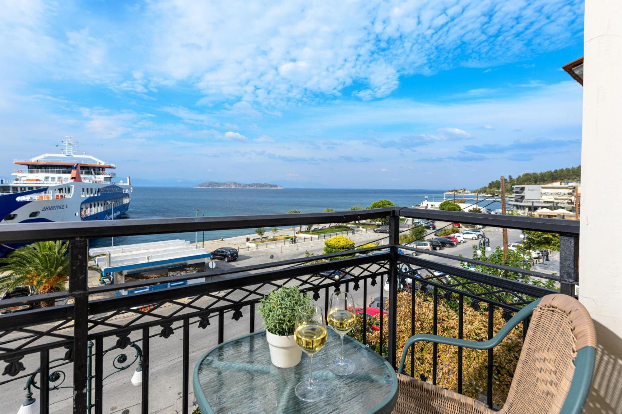 Hotel Timoleon Liménas Eksteriør bilde